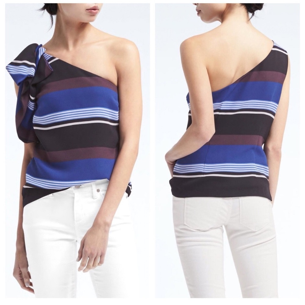 Banana Republic One-Shoulder Top 4P